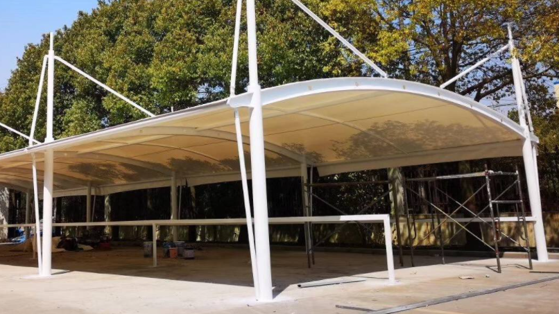 膜結(jié)構(gòu)車(chē)棚安裝有哪些步驟？