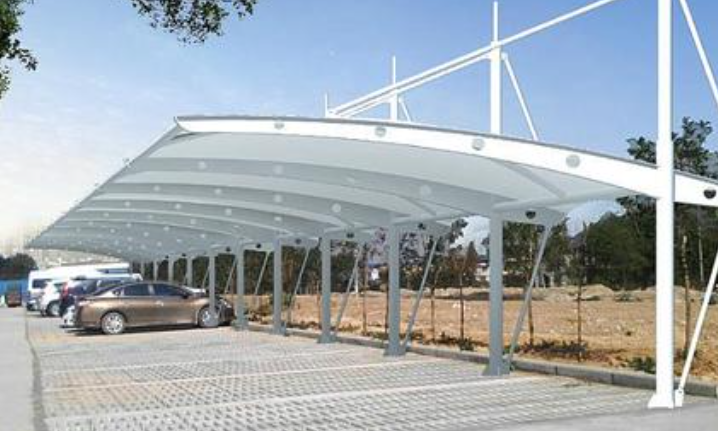 安徽膜結(jié)構(gòu)車棚廠的膜結(jié)構(gòu)車棚材料有哪些？