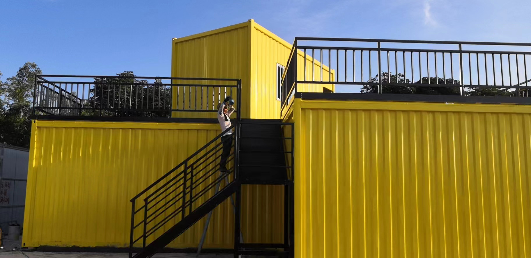 安徽集裝箱廠家分析:住人集裝箱門窗安裝注意事項(xiàng) 安徽集裝箱廠家分析:住人集裝箱門窗安裝注意事項(xiàng)