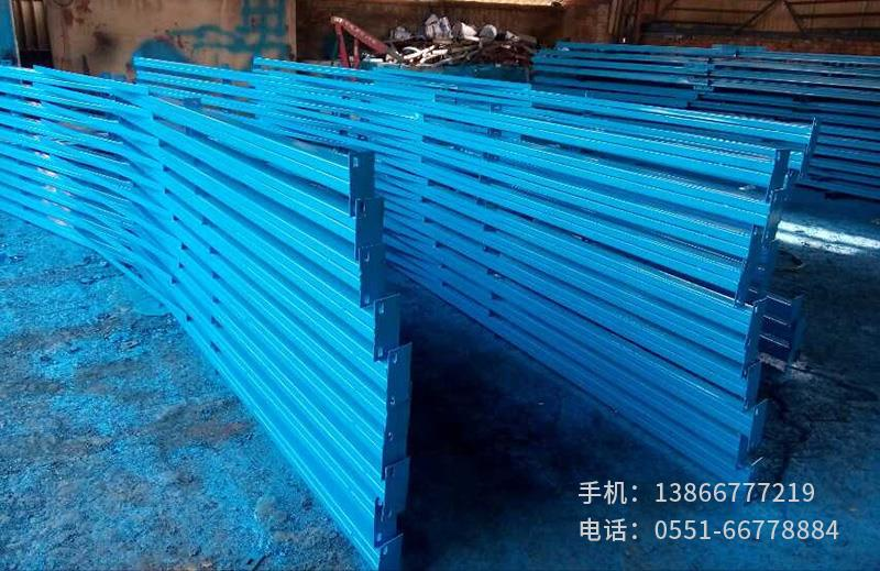 鋼架?chē)娖彳?chē)間.5